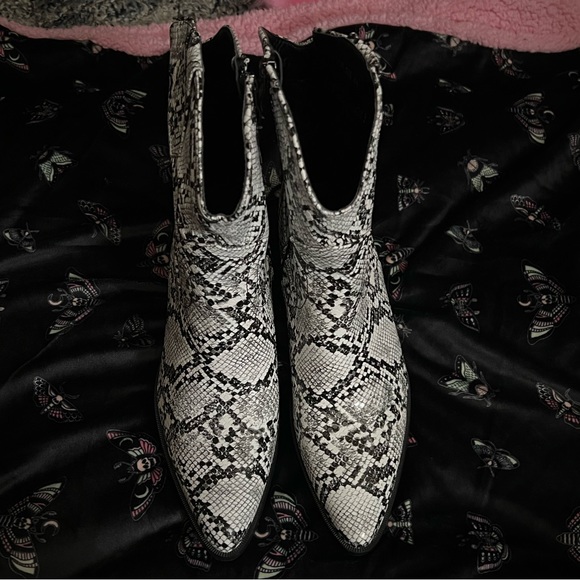 Faux Python Booties - Picture 3 of 6